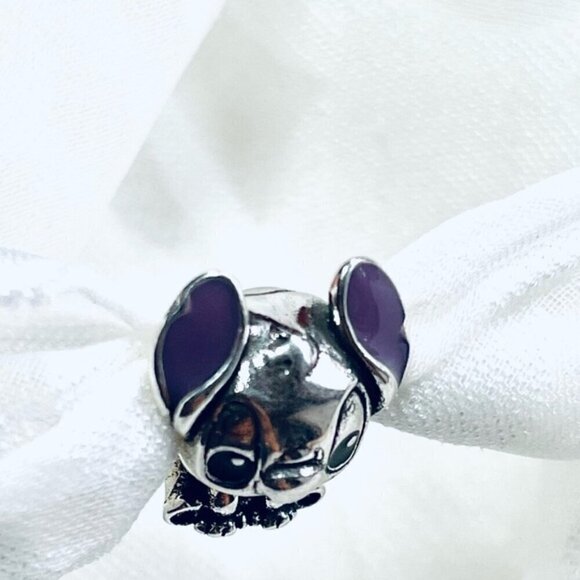 🌺 NWOT Stitch Charm – Lilo & Stitch ✨ - Picture 7 of 11